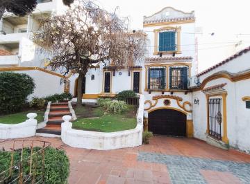 Casa · 329m² · 6 Ambientes · 2 Cocheras · Venta Casa 6 Amb Villa Ballester Parque y Pileta