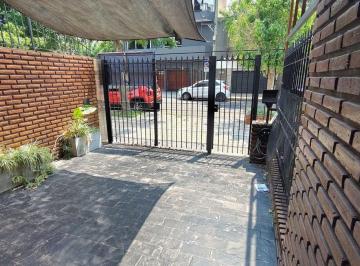 Casa · 100m² · 4 Ambientes · 1 Cochera · Venta Duplex 4 Ambientes Lugano Apto Credito