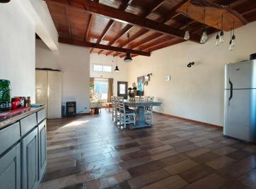 Casa · 250m² · 4 Ambientes · 4 Cocheras · Casa, Depósito y Renta en San Miguel
