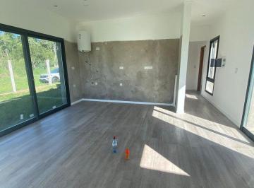 Casa · 63m² · 3 Ambientes · Venta Casa en Barrio Portal del Leyes/construccion