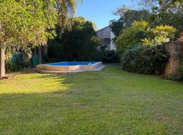 Quinta vacacional · 100m² · 3 Dormitorios · 1 Cochera · Casa Quinta