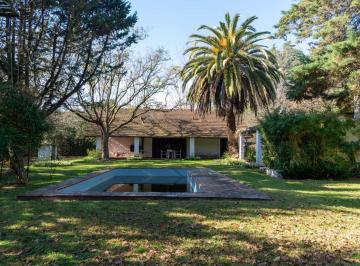 Casa · 200m² · 4 Ambientes · Casa en Venta Juan Maria Gutierrez Berazategui