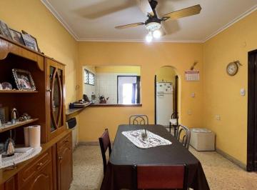 PH · 130m² · 5 Ambientes · 1 Cochera · Casas en Venta La Plata Los Hornos