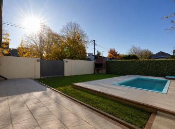 Casa · 157m² · 5 Ambientes · 2 Cocheras · Casa en Venta en City Bell