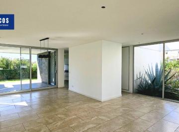 Casa · 150m² · 4 Ambientes · 2 Cocheras · Casa 4 Ambientes Venta Los Troncos
