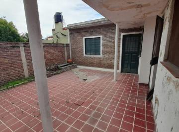 PH · 69m² · 3 Ambientes · Venta Casa Unica de Pasillo - Tiro Suizo