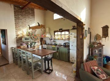 Casa · 100m² · 4 Ambientes · 1 Cochera · Venta Casa 3 Dorm Salsipuedes