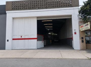 Bodega-Galpón · 550m² · Venta Galpon a m de Av Juan B. Justo 550 m²