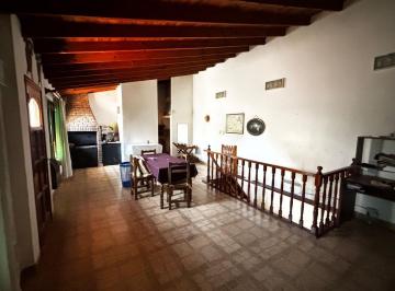PH · 148m² · 3 Ambientes · 1 Cochera · PH 3 Ambientes Venta Flores Apto Crédito