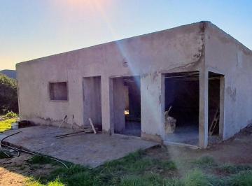 Casa · 100m² · 3 Ambientes · Venta Casa a Terminar 3 Ambientes - Acantilados