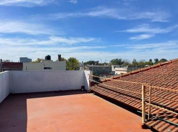 PH · 77m² · 3 Ambientes · Venta PH con Terraza y Balcón en Avellaneda