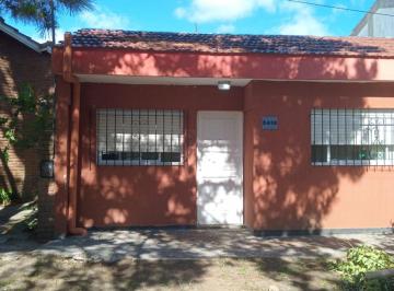 Casa · 120m² · 3 Ambientes · 1 Cochera · Casa Venta en La Lucila 3 Amb con Garage