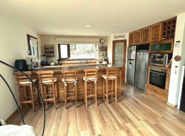 Casa · 180m² · 4 Ambientes · Casa en Venta Bariloche