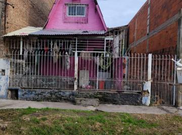 Casa · 90m² · 3 Ambientes · Casa en Venta Multifamiliar a Refaccionar en Tigre