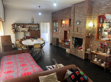 Casa · 135m² · 3 Ambientes · 1 Cochera · Casa Lote Propio 3 Amb Patio - Terraza - Cochera + Local