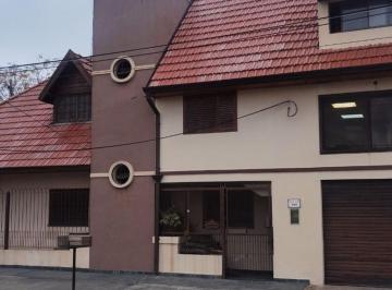 Casa · 280m² · 5 Ambientes · 2 Cocheras · Venta Casa Multifamiliar