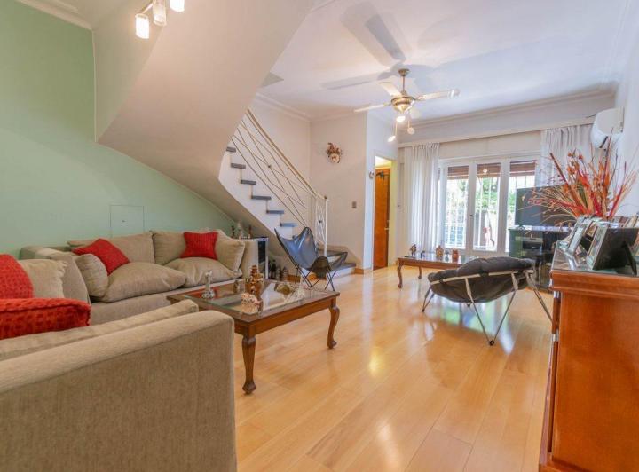 Casa · 195m² · 5 Ambientes · 1 Cochera