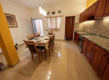PH · 76m² · 4 Ambientes · 1 Cochera · Venta PH 4 Ambientesc/cochera Sin Expensas