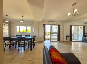 Departamento · 80m² · 3 Ambientes · 1 Cochera · Departamento Venta La Plata 2 Dorm., Cochera