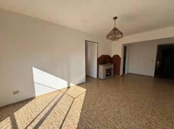 Departamento · 69m² · 4 Ambientes · Venta Departamento 4 Amb Balcon Avellaneda Permuta