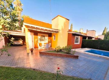 Casa · 76m² · 3 Ambientes · 2 Cocheras · Casa 3 Ambientes Venta La Reja Barrio Semi Cerrado