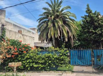 Casa · 270m² · 3 Ambientes · 1 Cochera · Casa + Galpón Oportunidad de Inversión Lote 559 m²