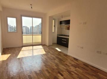 Departamento · 40m² · 1 Ambiente · Amplio Monoambiente con Balcón Al Frente. Lanusita