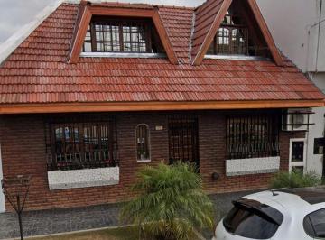 Casa · 98m² · 4 Ambientes · Excelente Casa Chalet 4 Amb Terraza y Lavadero