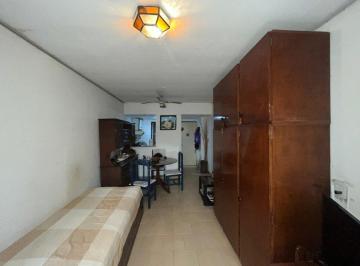 Departamento · 24m² · 1 Ambiente · Depto Monoambiente con Patio a Reciclar, Pichincha