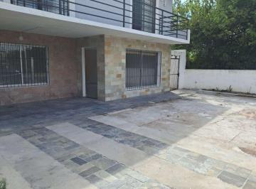 Casa · 88m² · 2 Ambientes · 3 Cocheras · Alquiler Casa 3 Dorm. San Jose de Carrasco