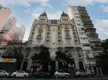 Departamento · 97m² · 4 Ambientes · Impecable 4 Amb Estilo Francés (San Cristóbal)
