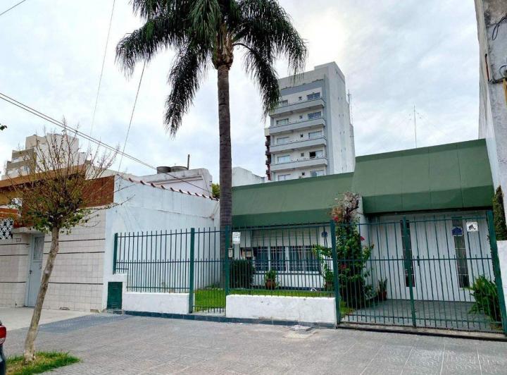 Casa · 195m² · 4 Ambientes · 1 Cochera