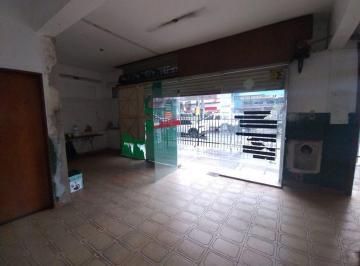Local comercial · 350m² · 1 Cochera · Alquiler Local Deposito Parque Avellaneda