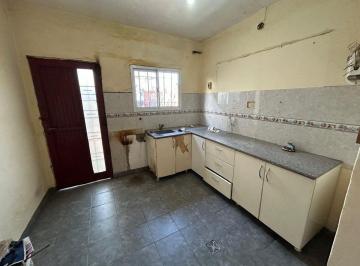 Casa · 74m² · 3 Ambientes · Venta Casa 3 Amb + Ph 2 Amb A/permuta Z/caseros