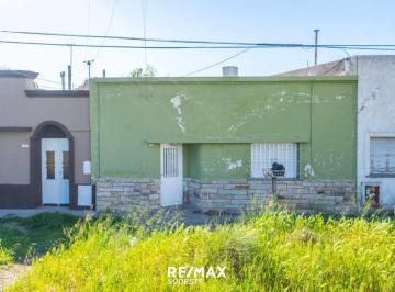 Casa · 70m² · 3 Ambientes · 1 Cochera · Venta Casa Para Refaccionar
