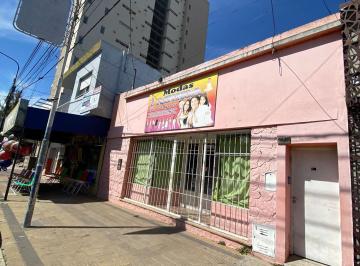 Casa · 238m² · 4 Ambientes · Casa y Local en Venta en Pergamino