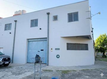 PH · 300m² · 3 Ambientes · Venta 3 Departamentos Mas Local