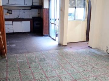 PH · 67m² · 3 Ambientes · Venta PH 3 Amb en Tapiales (Sin Expensas)