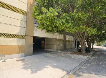 Garage · 11m² · Venta Amplia Cochera Fija con Seguridad 24 Hs