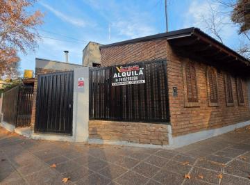Oficina comercial de 9 ambientes, Ciudad de Mendoza · Oportunidad de Alquiler de Excelente Casa en Esquina Para Uso Comercial/profesional. Quinta Seccion