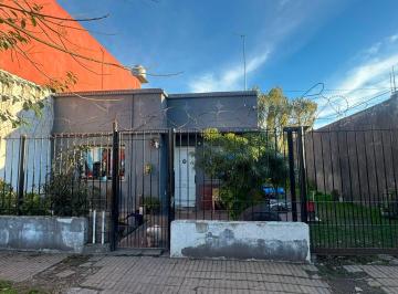 Casa · 60m² · 3 Ambientes · Casa en Venta Llavallol 3 Ambientes a Refaccionar