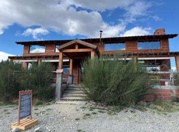 Casa · 270m² · 12 Ambientes · Hostería, Confitería y Restaurante en Epuyén