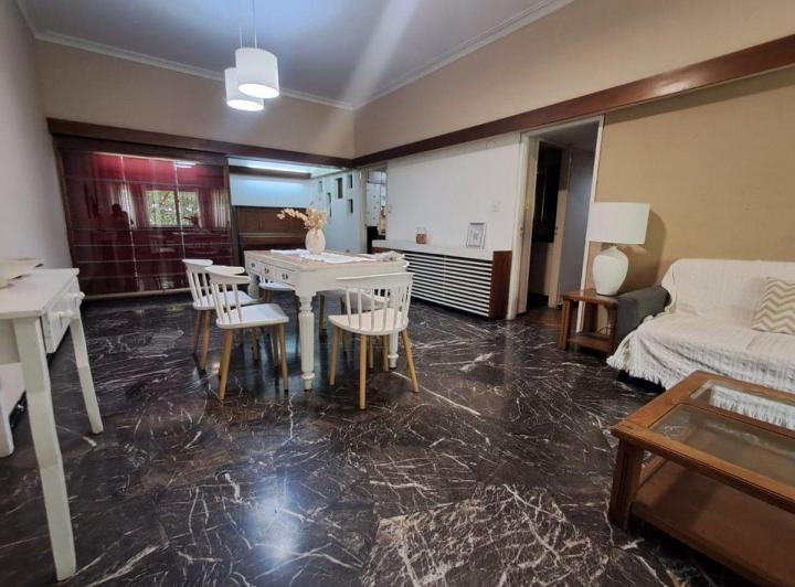 Departamento · 260m² · 6 Ambientes · 1 Cochera
