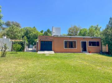 Casa · 238m² · 6 Ambientes · 1 Cochera · Casa 4 Dorm - Apto Inversión Turística o Vivienda