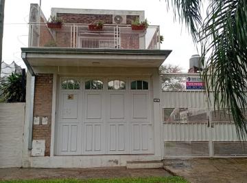 Casa · 105m² · 5 Ambientes · 1 Cochera · Casa 3 Dorm. en 2 Plantas, Concordia