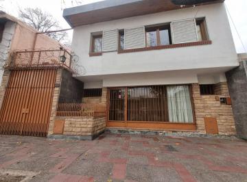 Casa · 160m² · 6 Ambientes · 1 Cochera · Oportunidad Venta Casa Doble 4ta Seccion