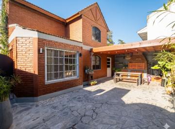 PH · 85m² · 5 Ambientes · PH 5 Ambientes Venta Bella Vista Patio Quincho