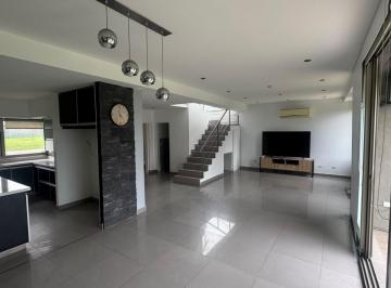 Casa · 250m² · 5 Ambientes · 2 Cocheras · Alquiler Casa en San Sebastian Area 1 5 Ambientes