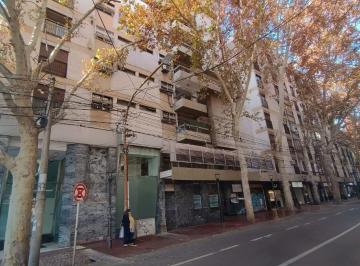 Departamento de 4 ambientes, Ciudad de Mendoza · Departamanto España Casi Peatonal