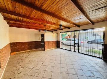 Casa · 160m² · 3 Ambientes · 1 Cochera · Casa en Venta